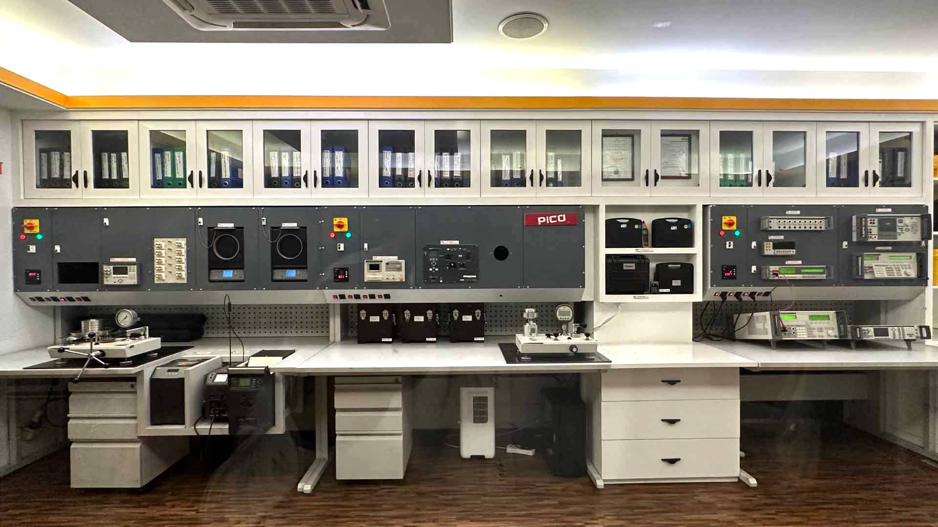 Pressure Test Bench